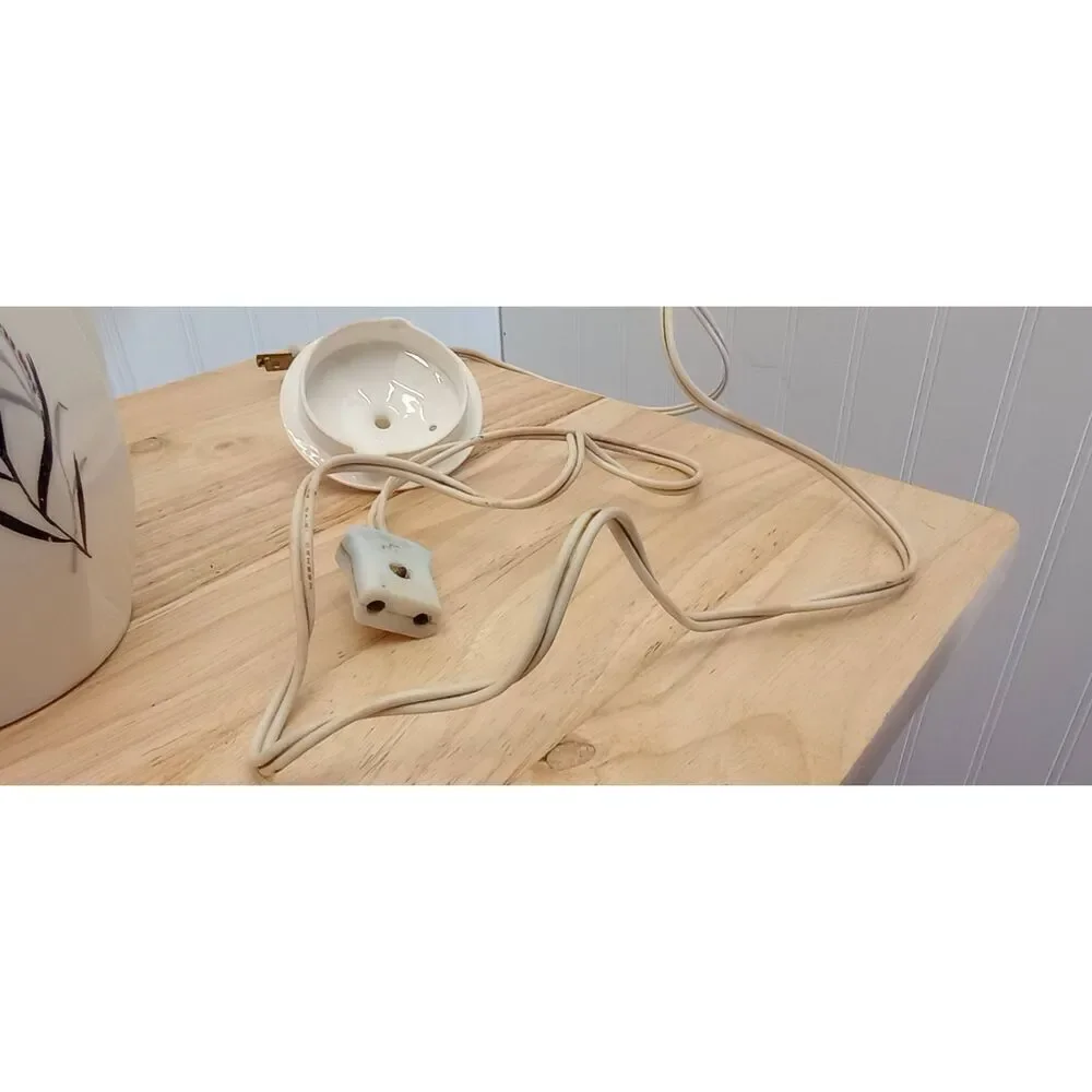 VTG Japan tea pot. , plug in. Not working